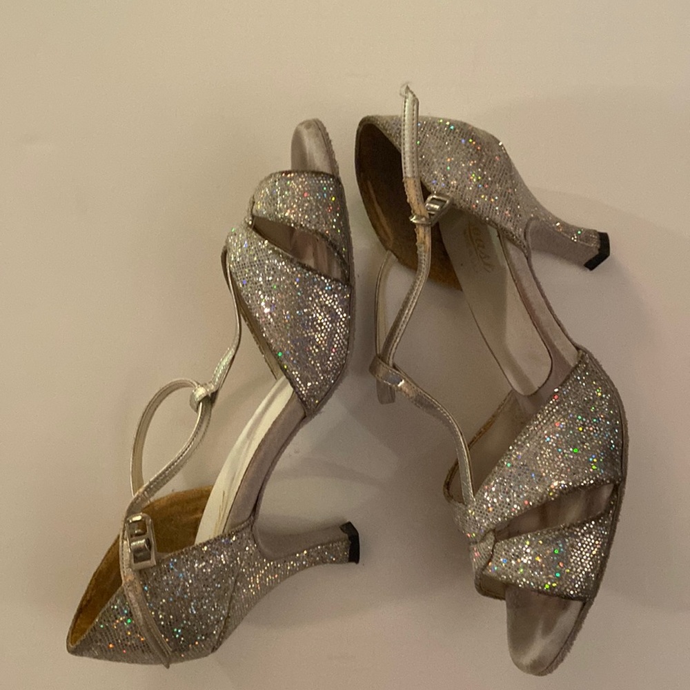 Silver sparkle ballroom dance shoes size 8